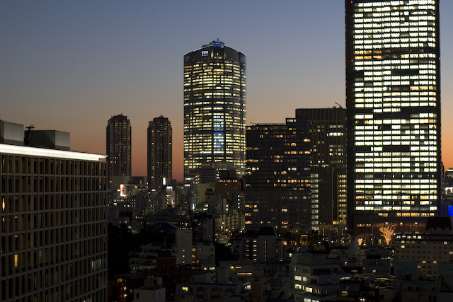 in-evening-of-roppongi.jpg