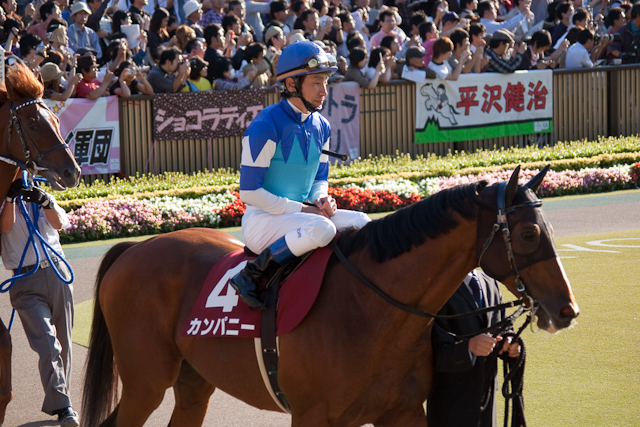 カンパニー号と横山典弘騎手。